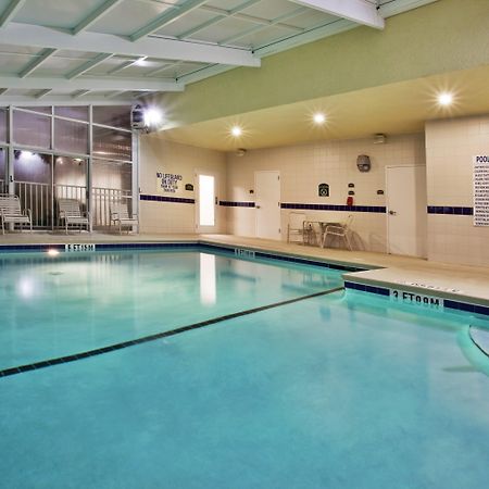 Holiday Inn Brunswick I-95 מראה חיצוני תמונה