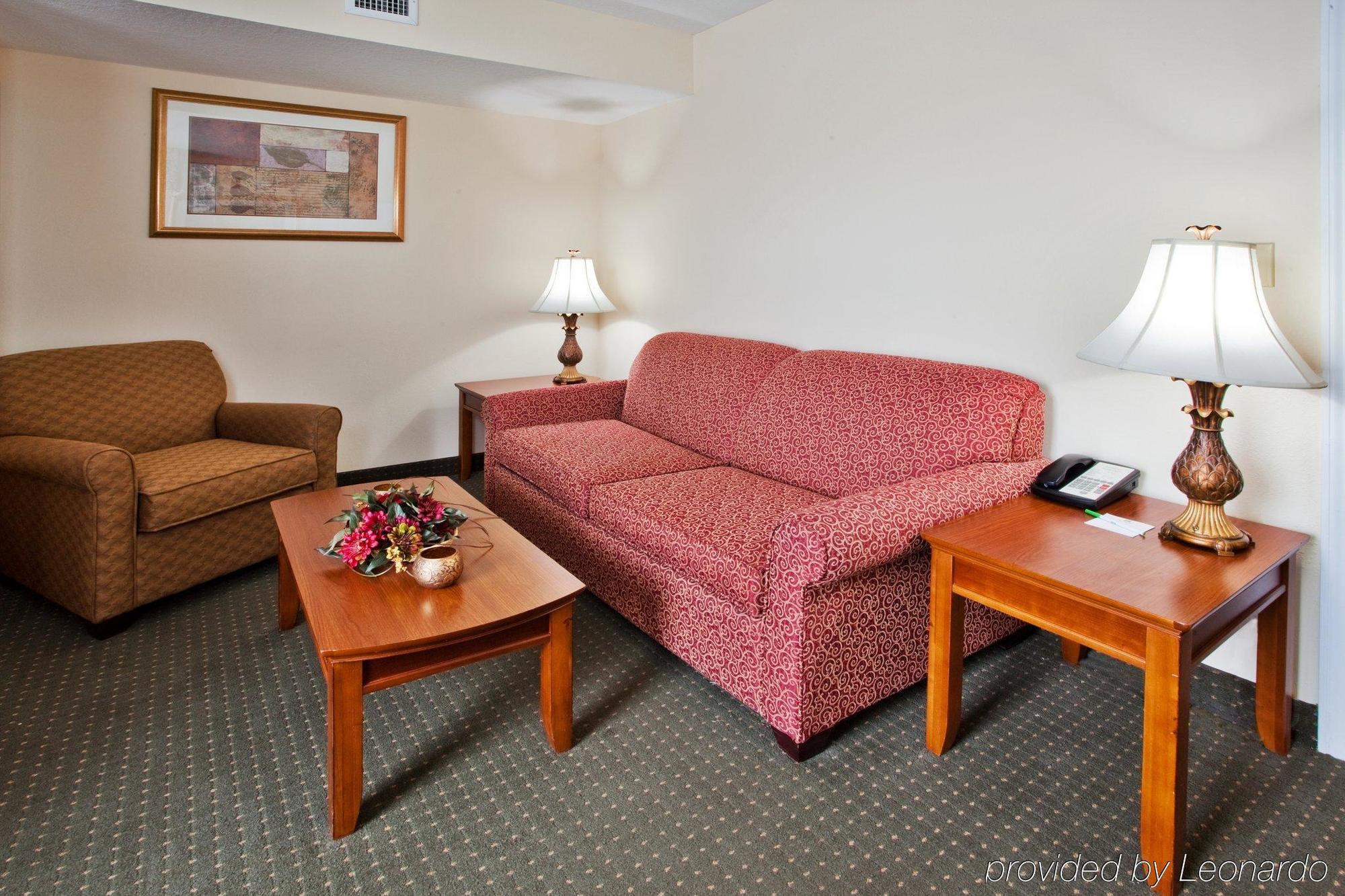 Holiday Inn Brunswick I-95 חדר תמונה