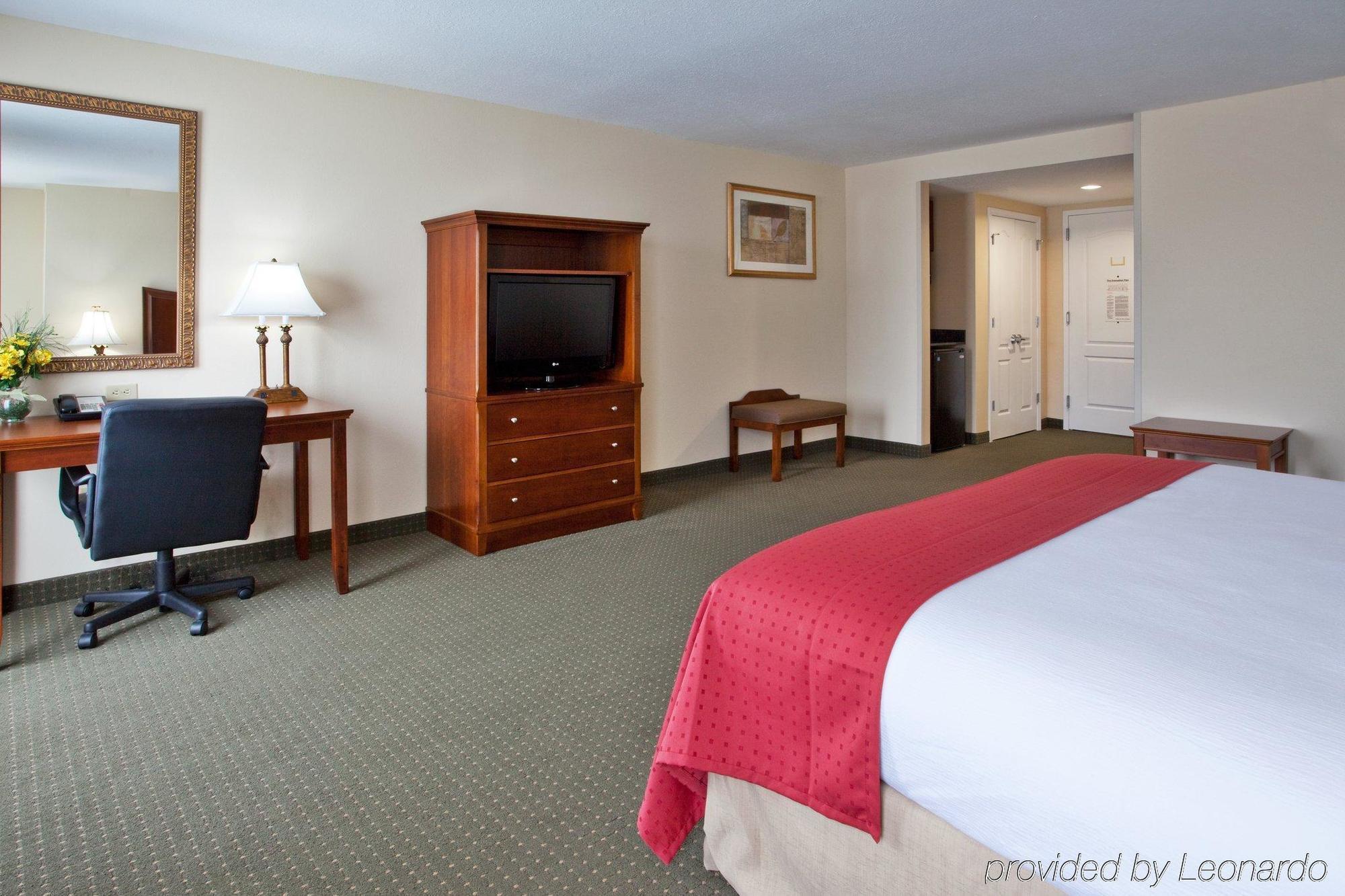 Holiday Inn Brunswick I-95 חדר תמונה