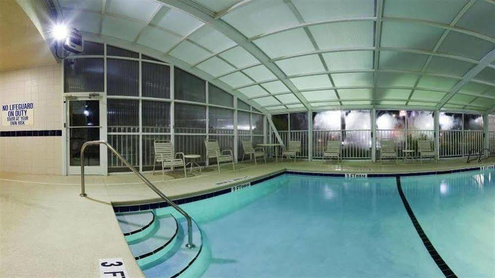 Holiday Inn Brunswick I-95 מראה חיצוני תמונה